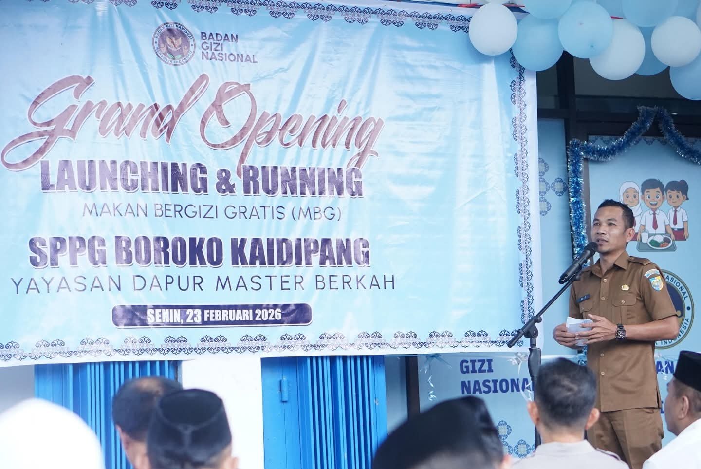 Wakil Bupati Bolmut Aditya Pontoh saat melaunching SPPG Boroko, Kecamatan Kaidipang, Senin, 23-2-2026 (foto/forkopimda Bolmut)