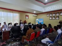 Bupati Bolmong Utara Sirajudin Lasena memimpin rapat penyelesaian penguasaan tanah dalam rangka penataan kawasan hutan di tingkat Panitia Tata Batas (PTB) kawasan hutan, (foto/liputan15.com)